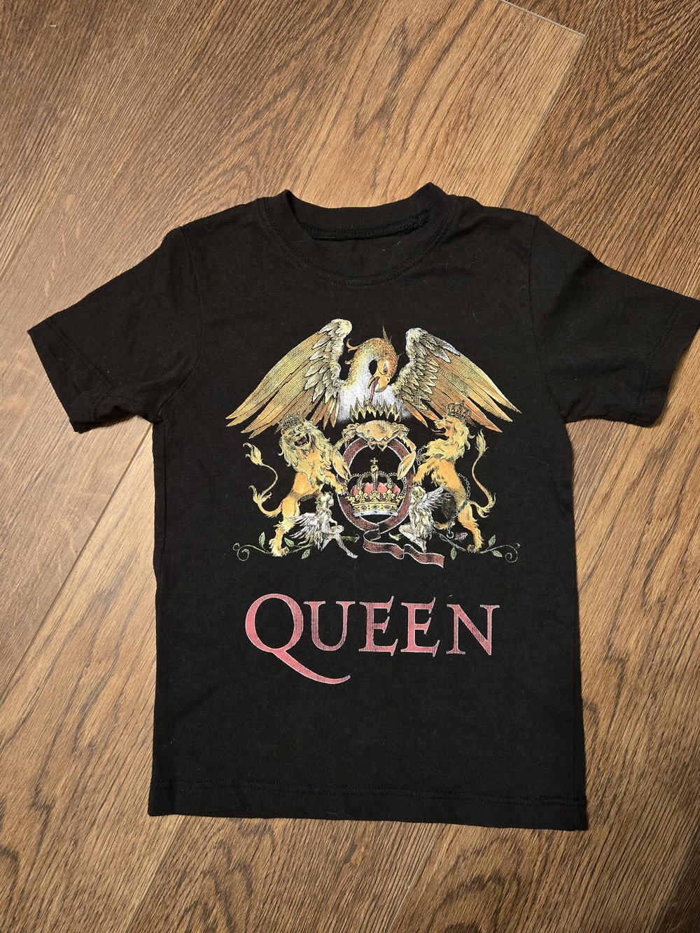 Kids' QUEEN Crest Tee